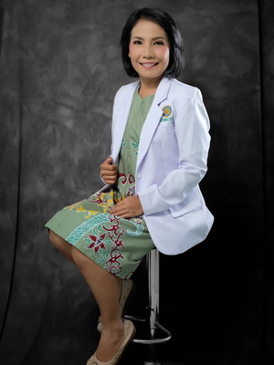 dr. MARIA NAINGGOLAN, Sp.PD