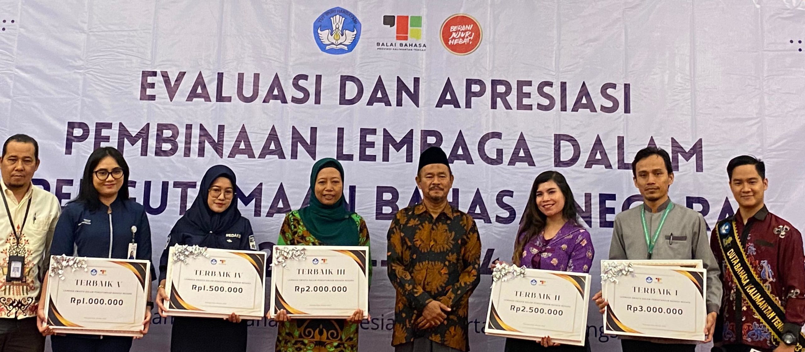 Terpilih Sebagai Terbaik Satu Lembaga Swasta Siaran Pers